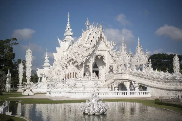 Templo branco, Tailândia . — Fotografia de Stock