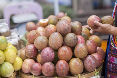 maracuja meyve bir Pazar