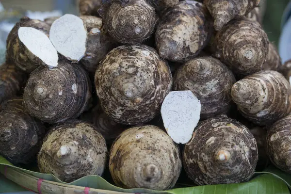 Verdura en un mercado en la ciudad de Chiang Rai — Foto de Stock