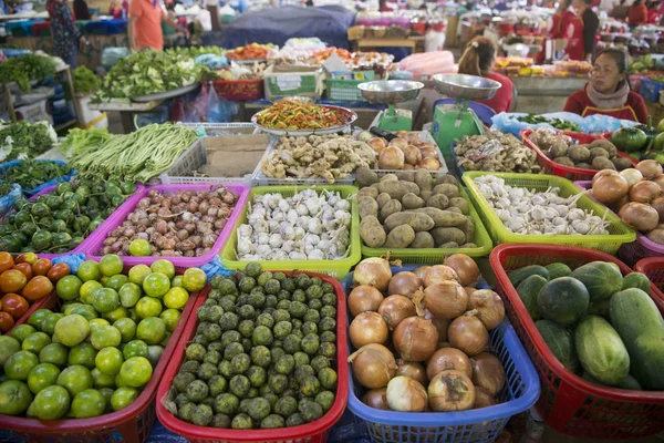 El mercado en la ciudad de Phonsavan — Foto de Stock