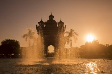 vientiane şehir patuxai kemer