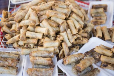 Bahar rulo ve geleneksel lao gıda