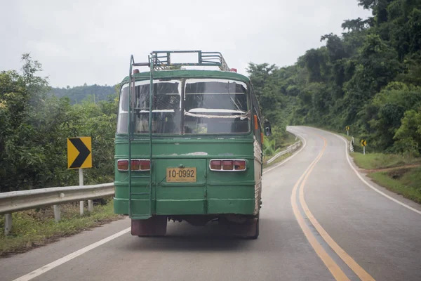 En buss nära Nong Khai i Isan — Stockfoto