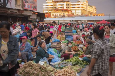 insanlar Taalat Sao Market