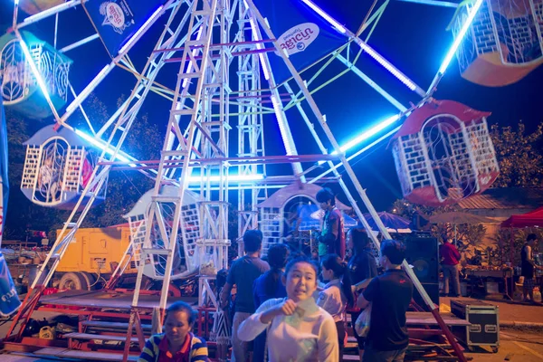 Childerns park op het Pha dat Luang Festival — Stockfoto