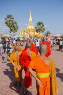 İnsanlara Pha o Luang Festivali