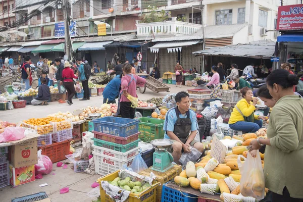 Taalat 상 시장에서 사람들 — 스톡 사진