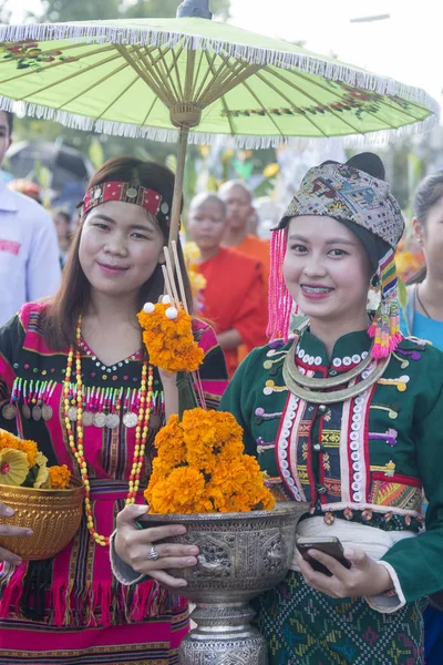 Pessoas no Festival de Pha That Luang — Fotografia de Stock