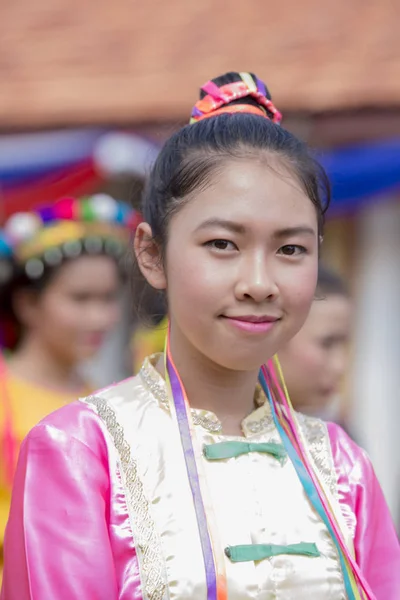 Mensen op de Pha die Luang-Festival — Stockfoto