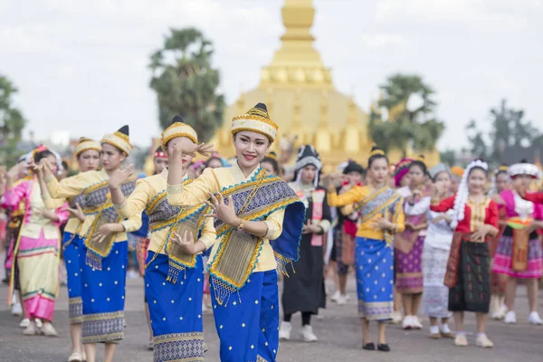 Gente en el Festival Pha That Luang — Foto de Stock