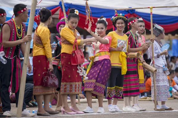 İnsanlara Pha o Luang Festivali — Stok fotoğraf