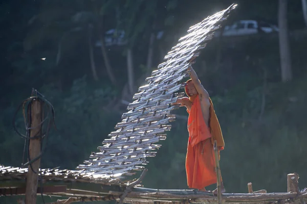 The construction of the Bamboo Bridge — Stock Photo, Image