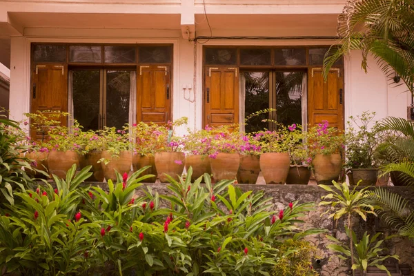 Een huis in de stad van Luang Prabang — Stockfoto