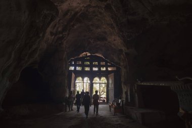Buda mağara Pak Ou mağaralar