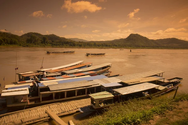 Laos Luang Prabang rio Mekong — Fotografia de Stock