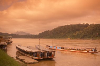 Laos Luang Prabang Mekong Nehri