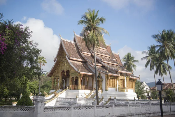 Ват Хо Пха Банг королевского дворца — стоковое фото