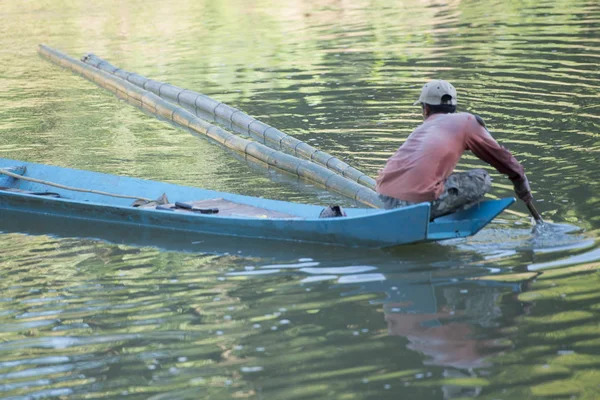 Nam Han Nehri bambu köprü inşaatı