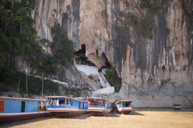 Buda mağara Pak Ou mağaralar