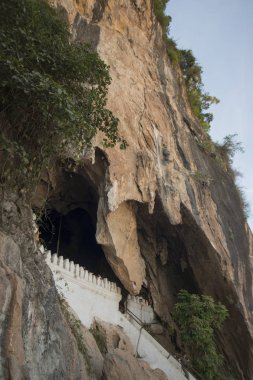 Buda mağara Pak Ou mağaralar