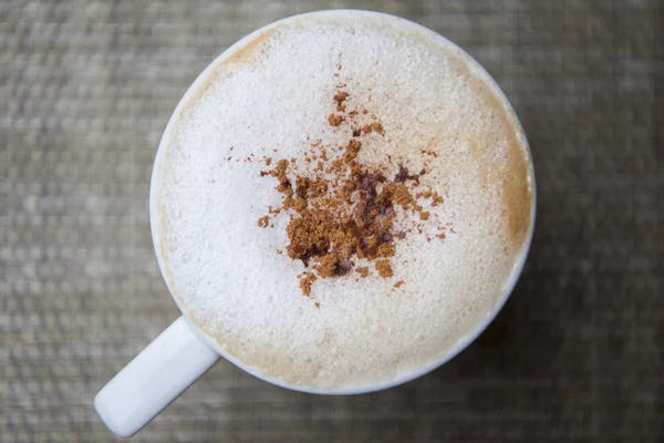 Café en un café capuchino — Foto de Stock