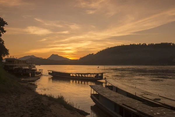 Laos Luang Prabang rio Mekong — Fotografia de Stock