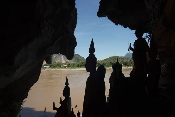 buddha figures at the Buddha Cave