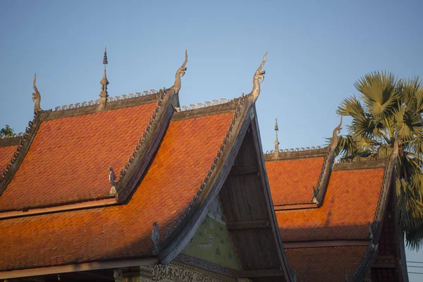 Střechy chrámu v Luang Prabang — Stock fotografie