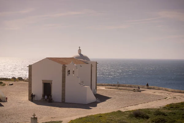 La iglesia de la fortaleza de Sagres en la Ponta de Sagres — Foto de Stock