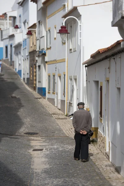 El pueblo de Salema en Portugal — Foto de Stock