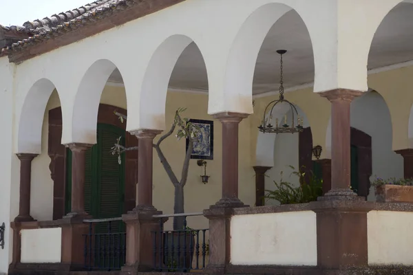 Palacio en el casco antiguo de Silves en Portugal — Foto de Stock