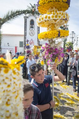 Paskalya alayı Festa das Tochas Flores Portekiz