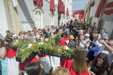 Paskalya alayı Festa das Tochas Flores Portekiz