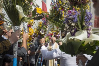 Paskalya alayı Festa das Tochas Flores Portekiz