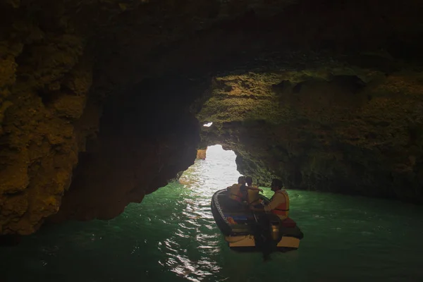 Krajobraz o skały Ponta da Piedade w Portugalii — Zdjęcie stockowe