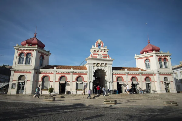 Рынок в старом городе Луле в Португалии — стоковое фото