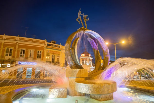 Loule eski şehir içinde markethall Çeşmede