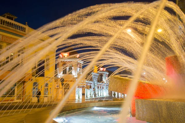 Loule eski şehir içinde markethall Çeşmede