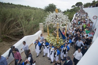 Paskalya alayı veya mae soberana Loule şehir içinde