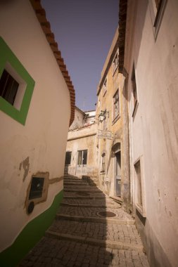 Monchique eski kasaba Portekiz'de bir sokakta