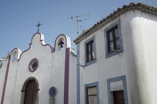 A régi város Monchique, Portugália-templom — Stock Fotó