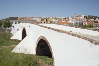 Eski Town of Silves Portekiz Bridge'de