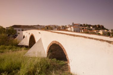 Eski Town of Silves Portekiz Bridge'de