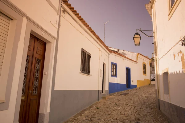 포르투갈의 오래 된 마을 실 베스에 골목 — 스톡 사진