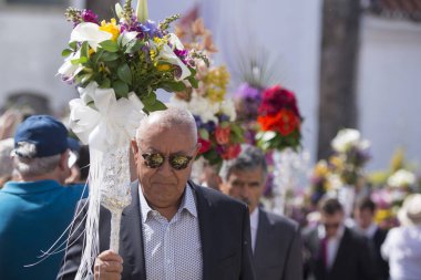Paskalya alayı Festa das Tochas Flores Portekiz