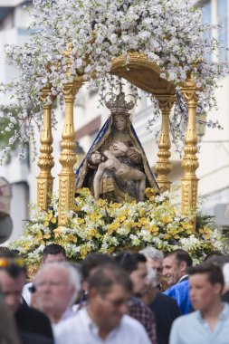 Paskalya alayı veya mae soberana Loule şehir içinde