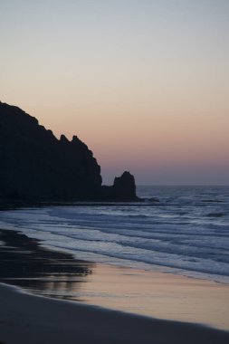 Luz Köyü Portekiz Algarve adlı kumsalda