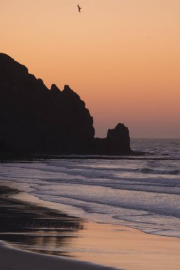 Luz Köyü Portekiz Algarve adlı kumsalda