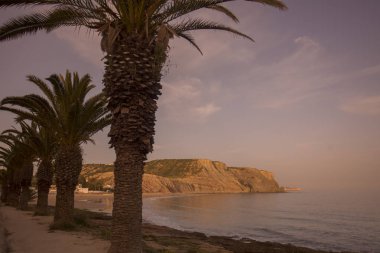 Luz Köyü Portekiz Algarve adlı kumsalda