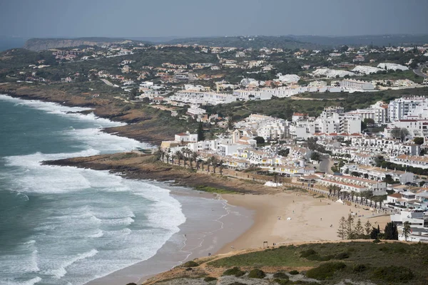 Portekiz Luz köyü ile plaj